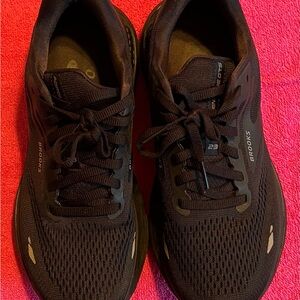 Brooks Women’s Black Athletic Shoes